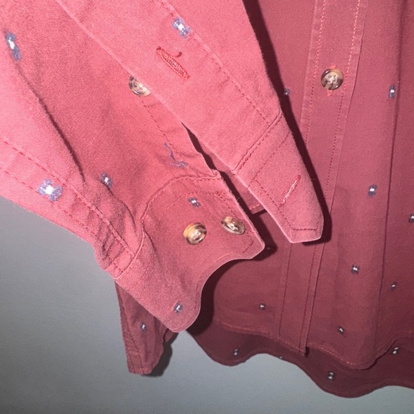 EUC Peau De Loup All Over Embroidered Animal Button Down Shirt Size 8 - Picture 4 of 7